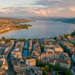 Anrufung des örtlich unzuständigen (Stadtzürcher) Friedensrichteramtes: Nichteintreten auf Klage + keine Einlassungslast vor Schlichtungsverhandlung