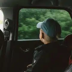 Kinder ins Ausland verbracht: Schuldspruch gegen Mutter wegen Entführung aufgehoben