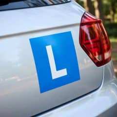 Lernfahrten ab 17 Jahren: Bundesrat bestätigt Erfolg der Neuregelung