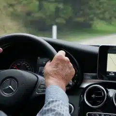 Senioren am Steuer: Zwischen individueller Freiheit und öffentlicher Sicherheit